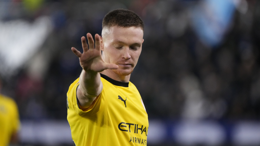 Tsygankov celebra su gol en el Alavés - Girona