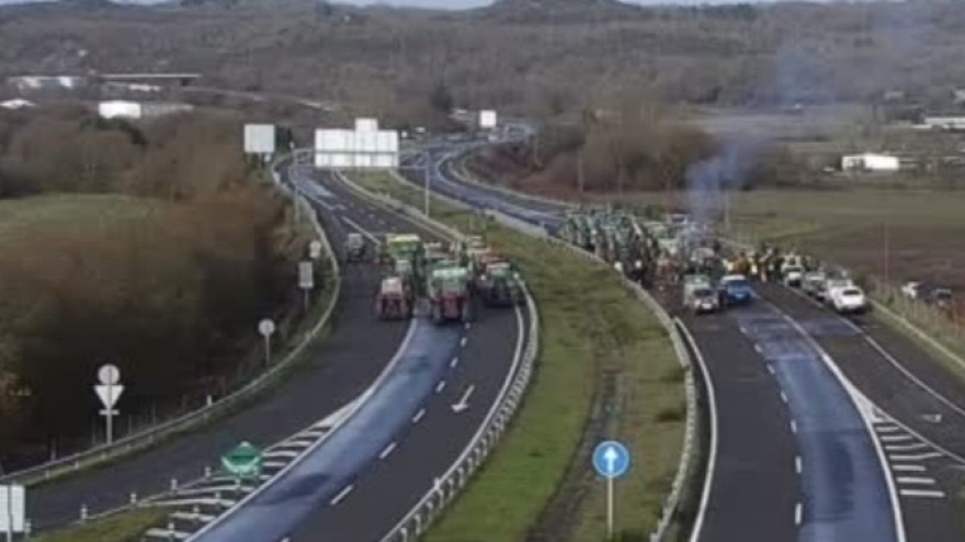 La tractorada en la A-52