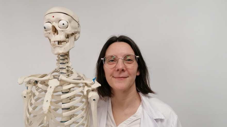 Laura Ameneiro ejerce como jefa de servicio de Traumatología