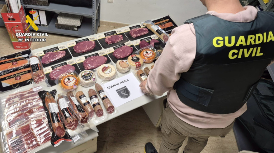 Productos intervenidos a los detenidos por la Guardia Civil