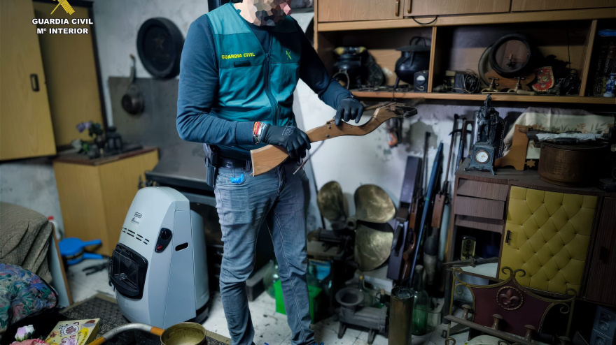 Registro en la vivienda en la que se almacenaba lo robado