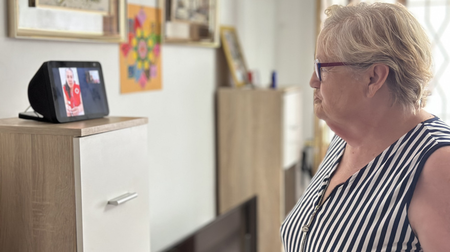 Juani, usuaria de voces en red