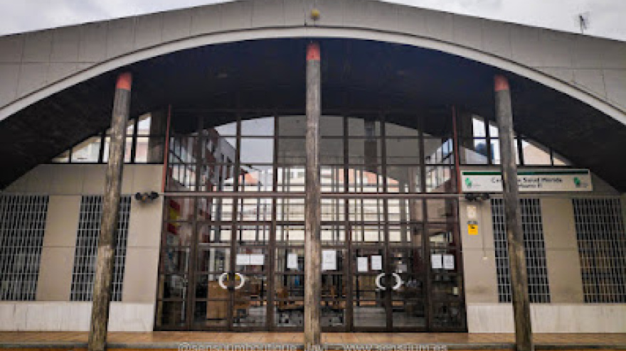 El centro de salud de San Luis abre por las tardes para reducir las demoras de la huelga médica