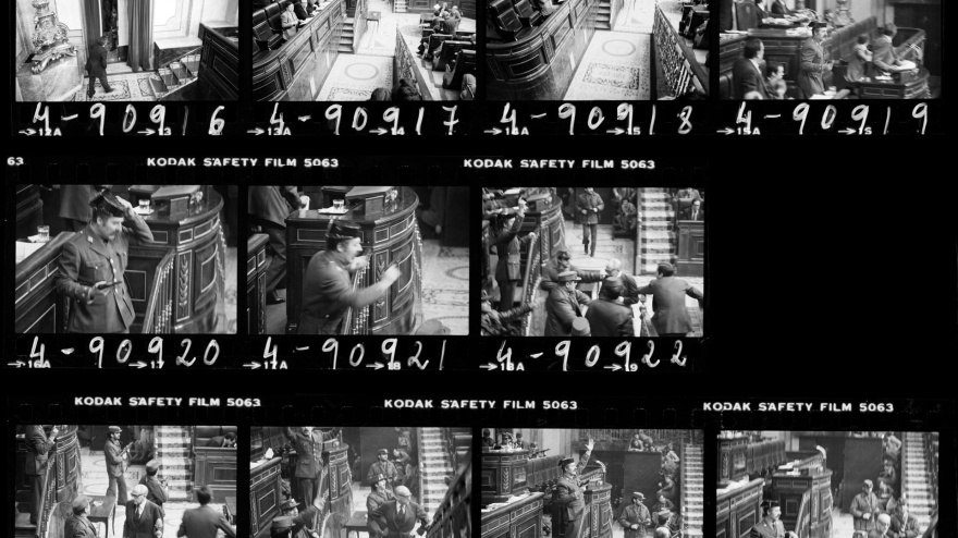 Secuencia fotográfica, captada por el fotógrafo de la Agencia EFE Manuel Pérez Barriopedro