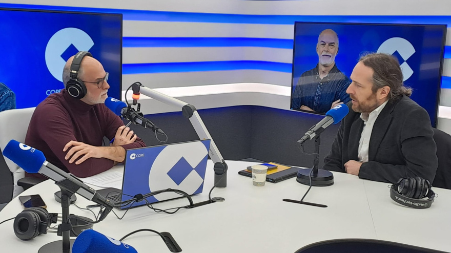 Marc Duch visita los estudios de COPE Barcelona