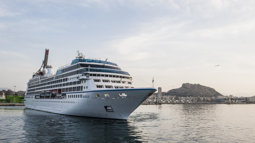 Imagen de archivo de un crucero