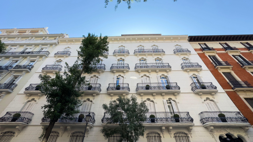 Imagen de recurso de un bloque de edificios en Chamberí, Madrid