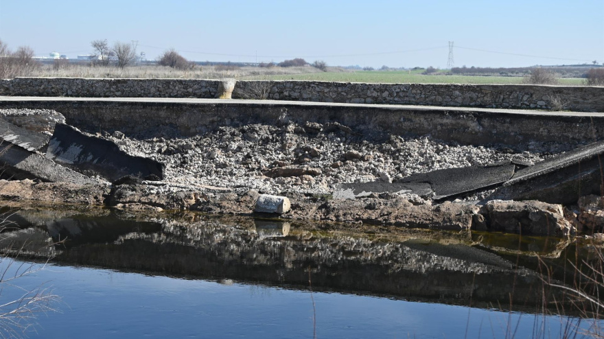 Derrumbe parcial del puente histórico de Arenas de San Juan