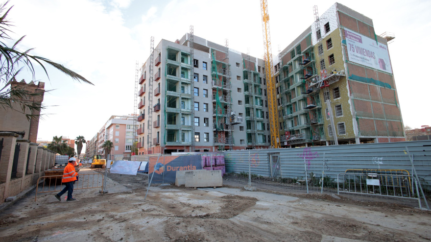Promoción de viviendas en la avenida de Tarongers de Valencia