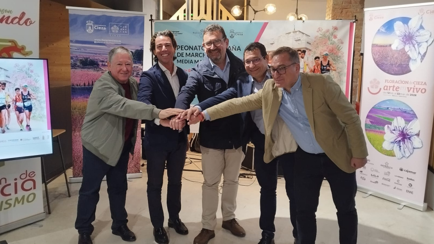 Presentacioìn Cto. España Marcha Media Maratoìn Cieza 2026