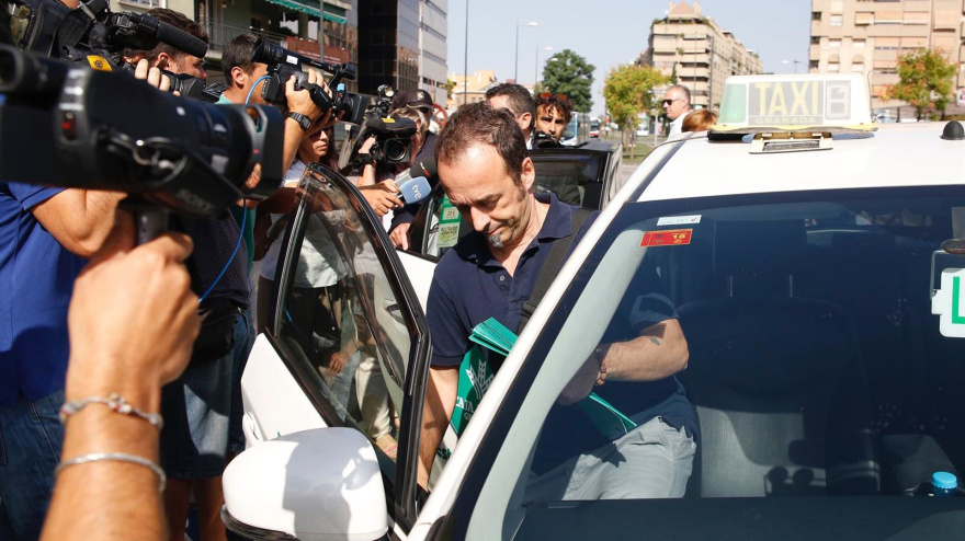 Arcuri ve a su hijo mayor "totalmente manipulado" en sus acusaciones "sin pruebas" contra él