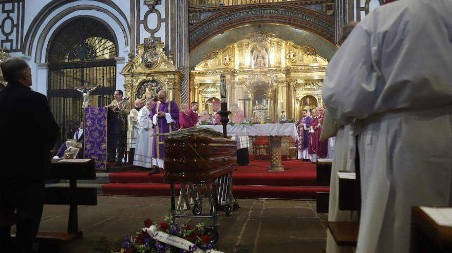 Un instante del funeral de Rivera de las Heras