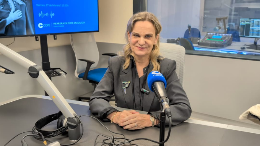 Dolores Fernández Galiño, en COPE Galicia