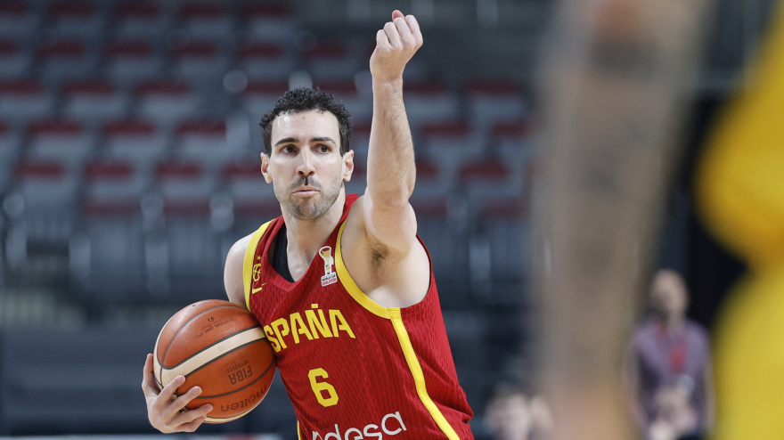 Ferran Bassas, en el Ucrania - España de baloncesto
