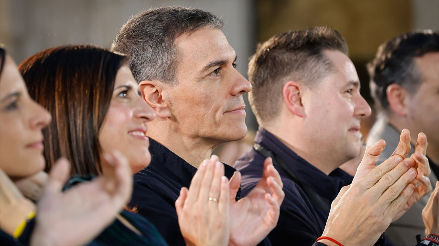 El presidente del gobierno, Pedro Sánchez, durante un acto de inicio de campaña electoral, a 26 de febrero de 2026, en Burgos, Castilla y León (España). El presidente del Gobierno, Pedro Sánchez, va a intervenir en tres actos durante la campaña electoral de las elecciones autonómicas en Castilla y León del próximo 15 de marzo y el expresidente José Luis Rodríguez Zapatero volverá a participar, después de estar ausente en las campañas de Extremadura y Aragón.Tomás Alonso / Europa Press26 FEBRERO 2026;PRESIDENTE;CANDIDATO;ELECCIONES;CAMPAÑA;CAMPAÑA ELECTORAL;26/2/2026