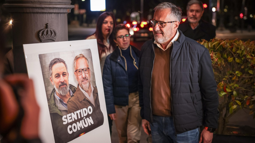 Vox presenta su programa para Castilla y León: bajada "radical" de impuestos, deportaciones y fin del "gasto ideológico"