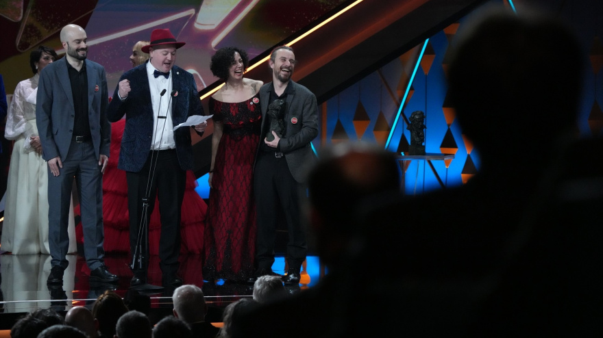 Alex Salu, Arturo Lacal, Jordi Jiménez y Mónica Gallego recogen el Goya al Mejor Cortometraje de Animación 2026 por 'Gilbert'