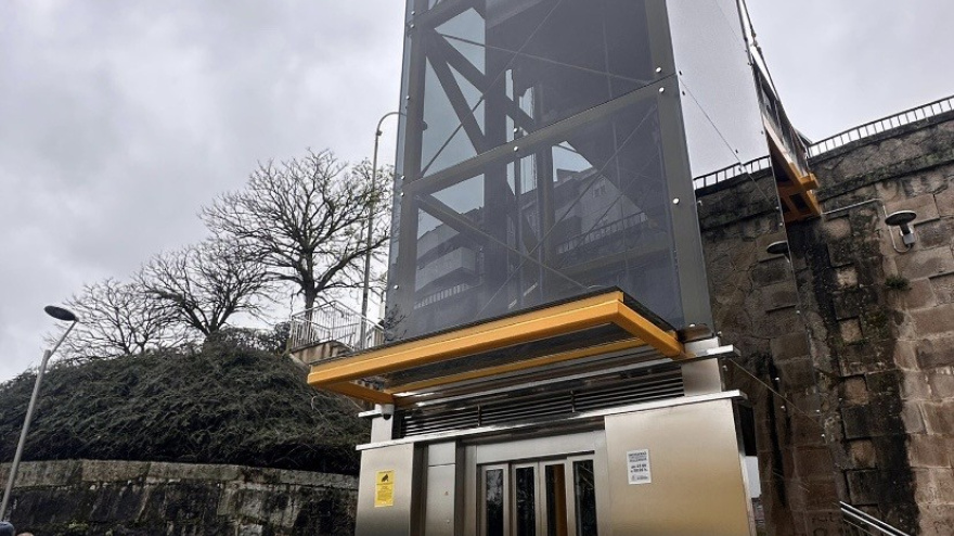 El ascensor permite salvar una pendiente de 7,87 metros