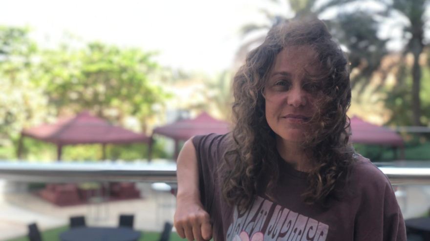 Esperanza Montes en el hotel de Omán donde aguarda la salida del país