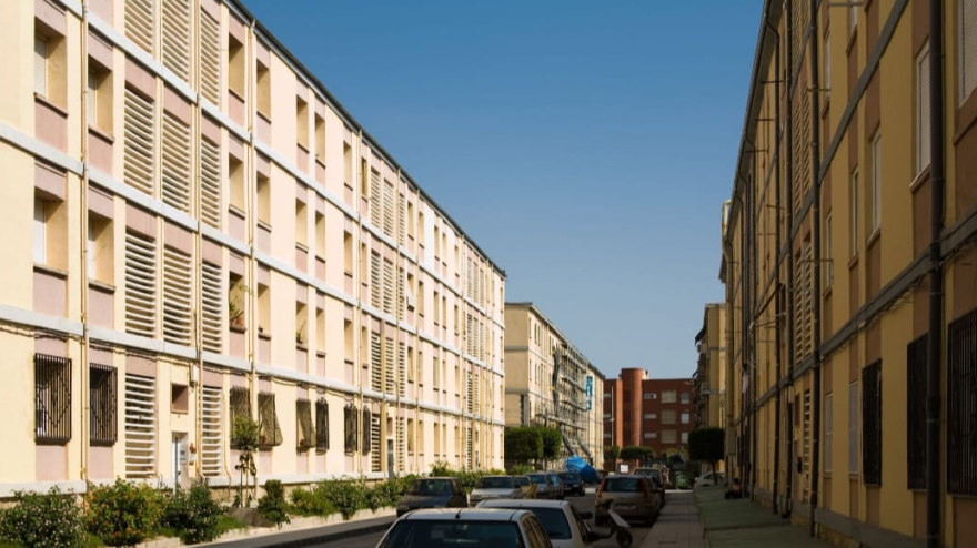 Bloque de edificios afectados en la localidad de Elda