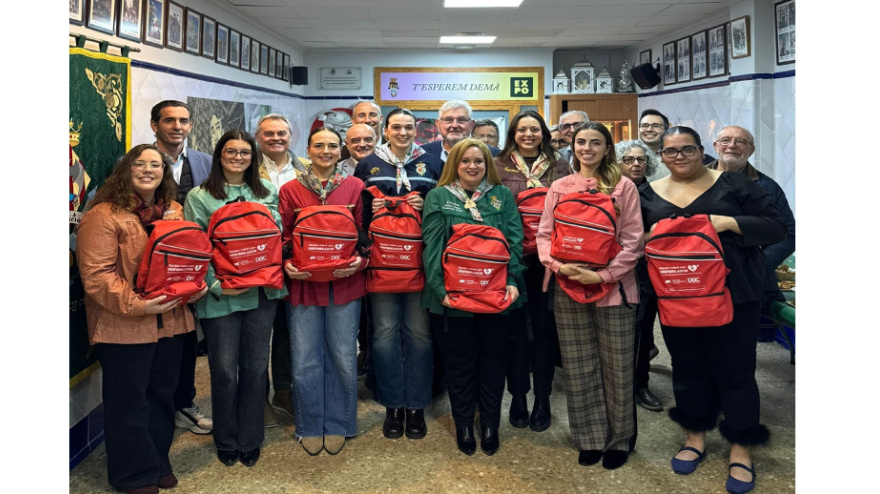 Valencia refuerza la cardioprotección de sus Fallas con la entrega de desfibriladores a las comisiones de Especial