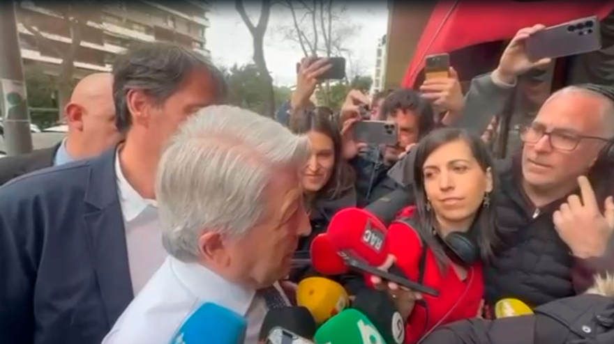 Canutazo de Enrique Cerezo antes del Barcelona-Atlético