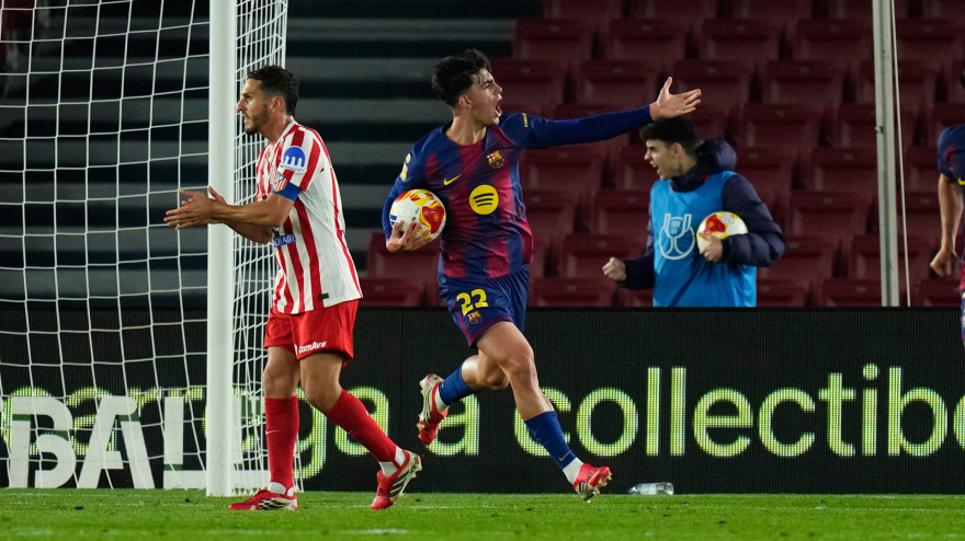 Marc Bernal celebra el primer gol del Barcelona al Atlético de Madrid en la vuelta de las semifinales de la Copa del Rey