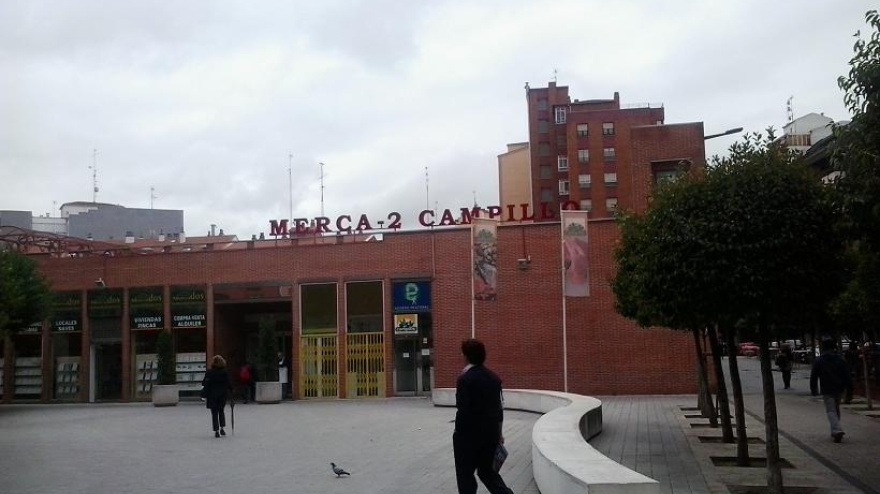 Herrera en COPE se acerca al mercado municipal El Campillo de Valladolid para analizar una de las claves de la campaña electoral: el precio de los alimentos