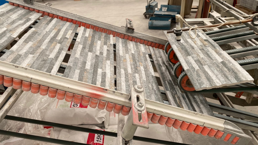 500 de los 700 millones que Castellón exporta a Estados Unidos provienen de la cerámica, como explica Joaquín Andrés desde la Cámara de Comercio