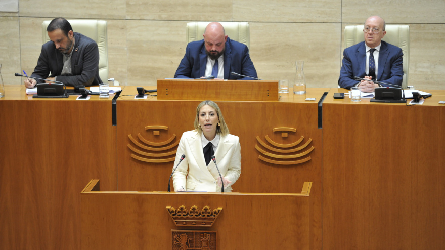 María Guardiola, este miércoles, en la Asamblea de Extremadura