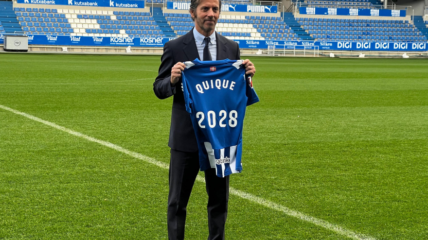 Quique Sánchez Flores técnico albiazul hasta 2028