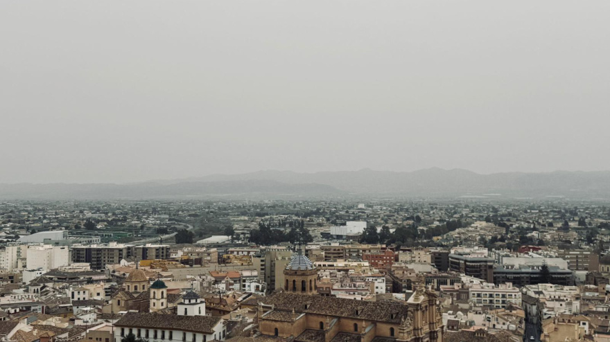 Panorámica del casco urbano de Lorca afectado por contaminación por intrusión de masas de polvo sahariano.