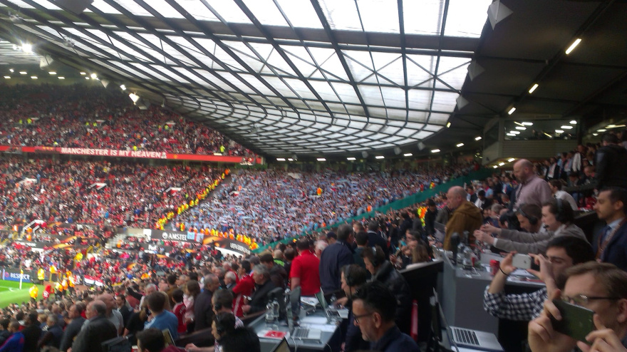 Los 2500 de Old Trafford en 2017 serán superados por los que viajen a Lyon