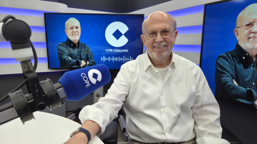 Manolo Oliveros, en los estudios de COPE Cataluña