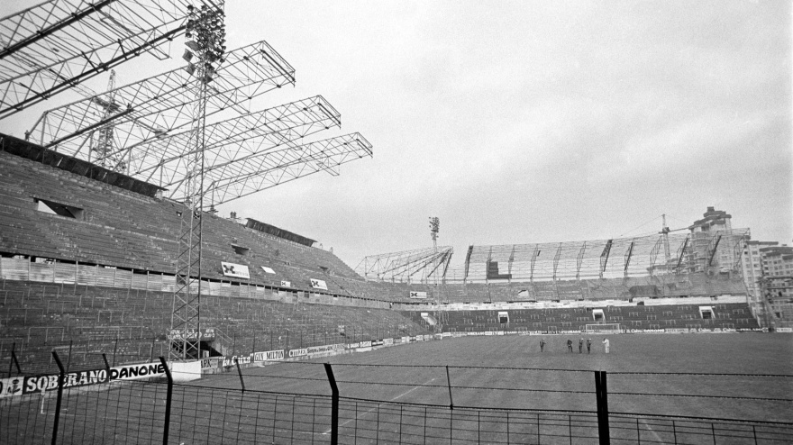 Obras previas al Mundial 82 en El Molinón