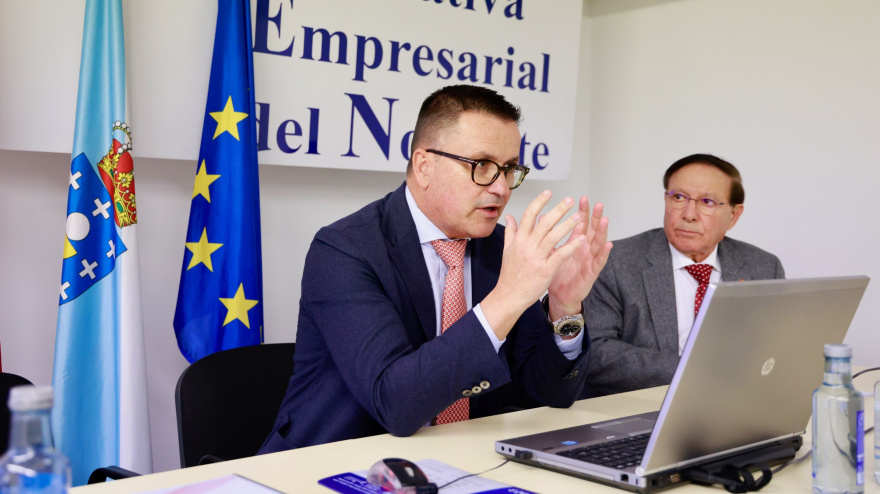 El conselleirode Emprego este jueves en Fene