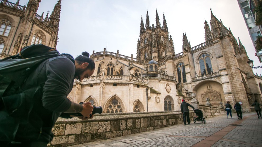 Peregrinos junto a la Catedral