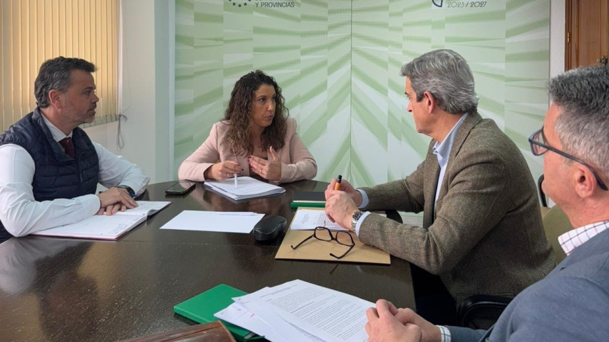 FAMP y FAC estudian colaboración con entidades locales en gestión de fauna y bienestar animal