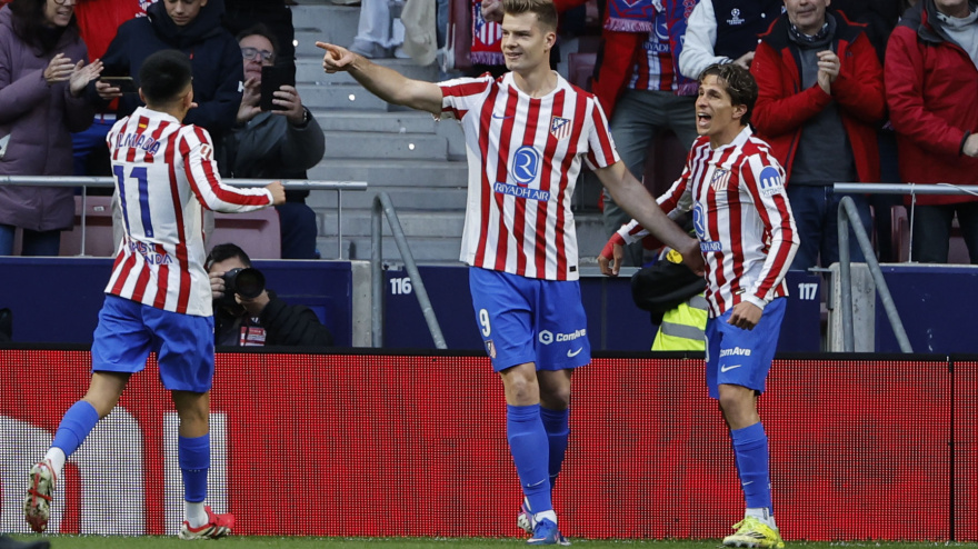 Sorloth celebra su gol en el Atlético-Real Sociedad