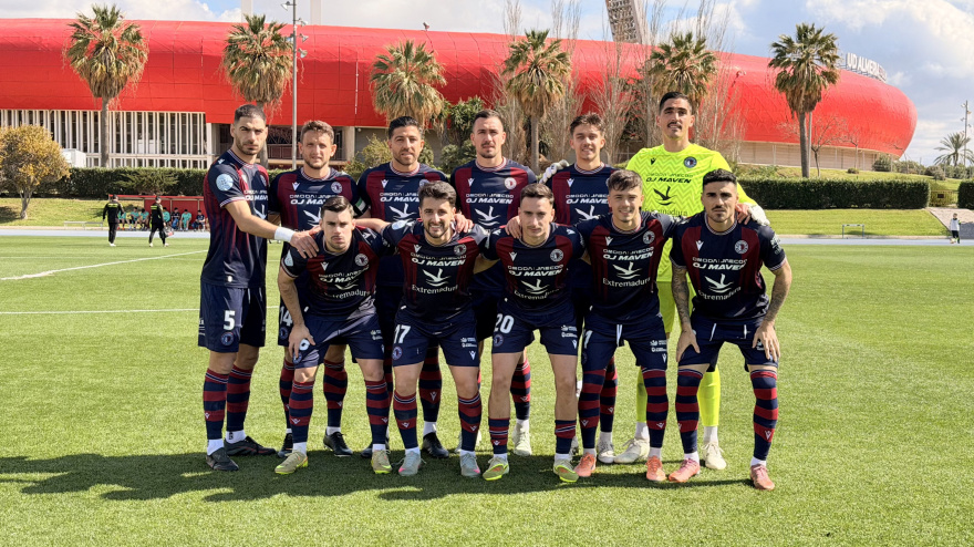 Formación del Extremadura en Almería