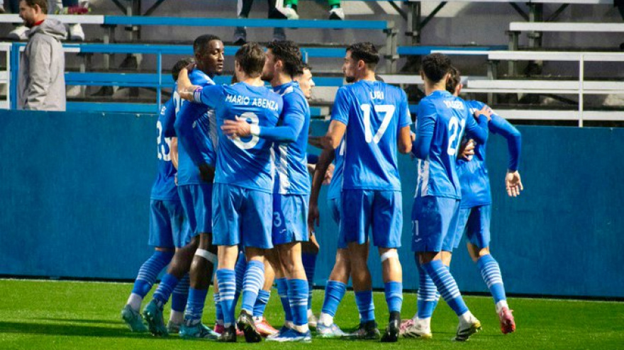 El Águilas consolida el liderato