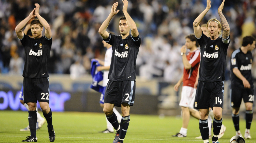 Imagen de un encuentro del Real Madrid en Zaragoza con Arbeloa, Guti y Xabi Alonso