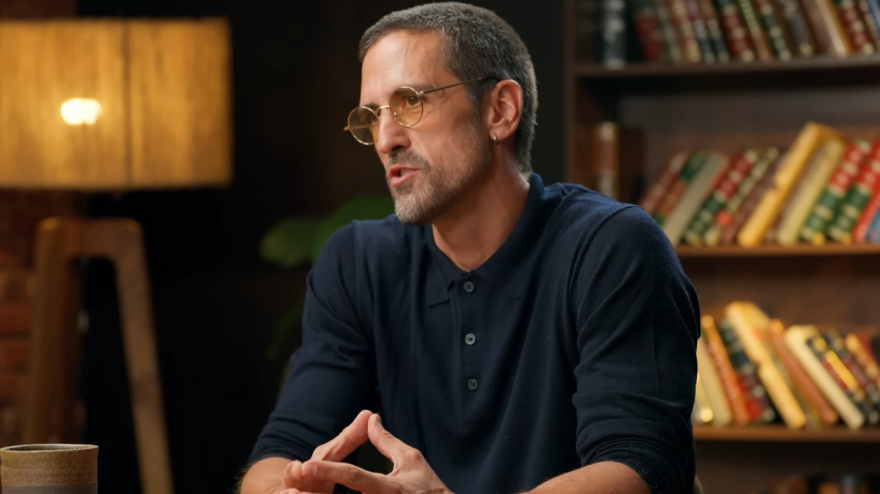 Omar Enfedaque, músico y divulgador deportivo