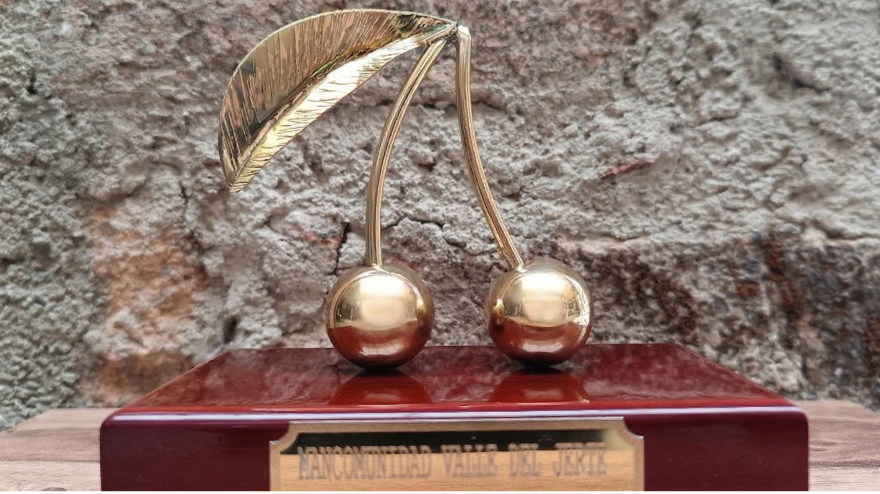 La Cereza de Oro es el máximo galardón que concede la mancomunidad de municipios del Valle del Jerte