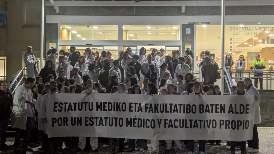 Concentración médicos Hospital Donostia