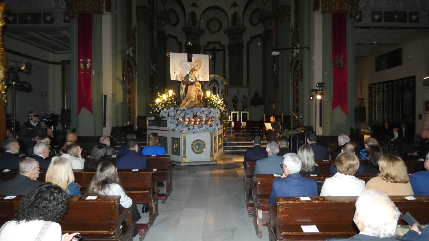 La Iglesia en una de las citas con las saetas