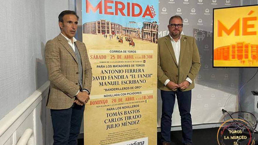 El empresario José Luis Pereda y el alcalde de Mérida Antonio Rodríguez Osuna