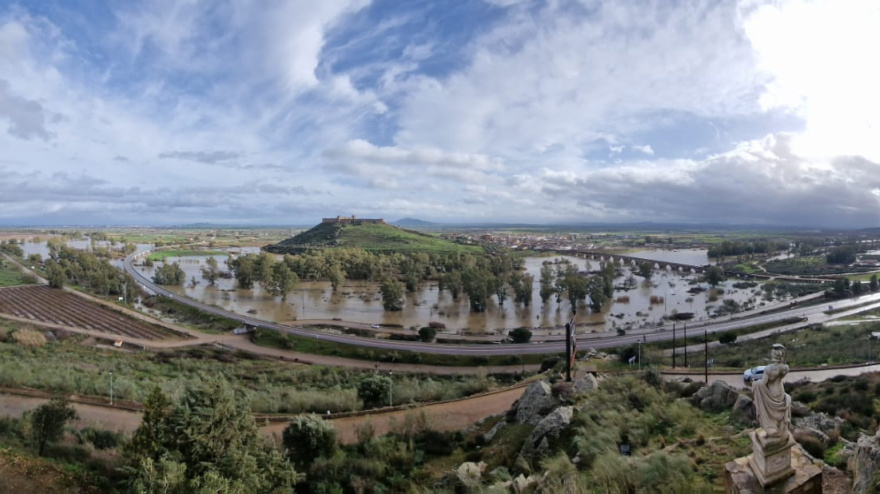Castillo de Medellín durante el tren de borrascas