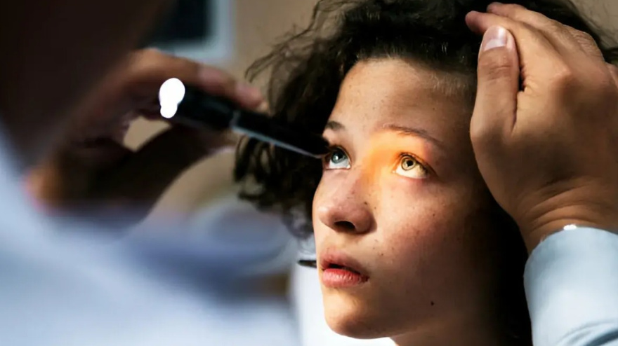 Revisión ocular