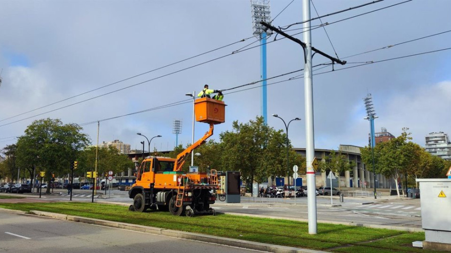 Parada del tranvía en Romareda